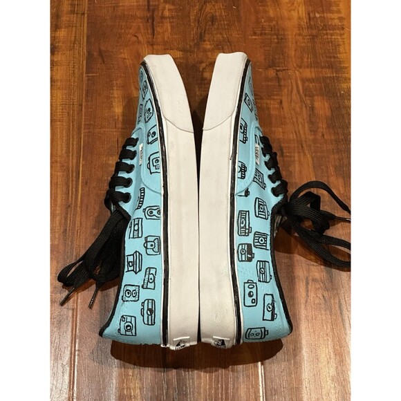 Vans 2013 Custom Culture Contest Light Blue Camera Sneakers Women’s 10.5 Men’s 9 main image 6